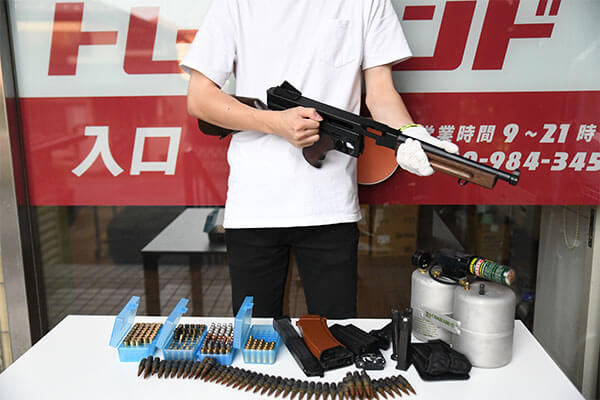 お品物を店舗にお持ち込みイメージ画像